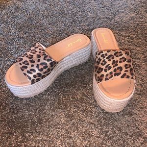 leopard print platform shoes - size 8
